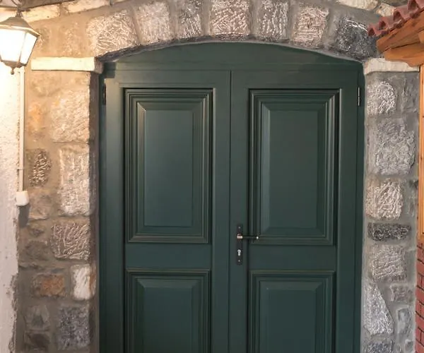 Xenonas Epavli Левидхион